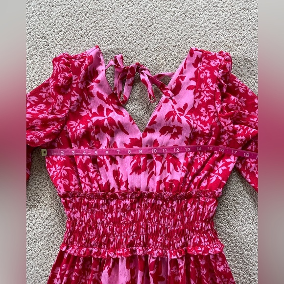 Taylor Pink V-Neck Bishop Sleeve Sundress - Picture 4 of 9